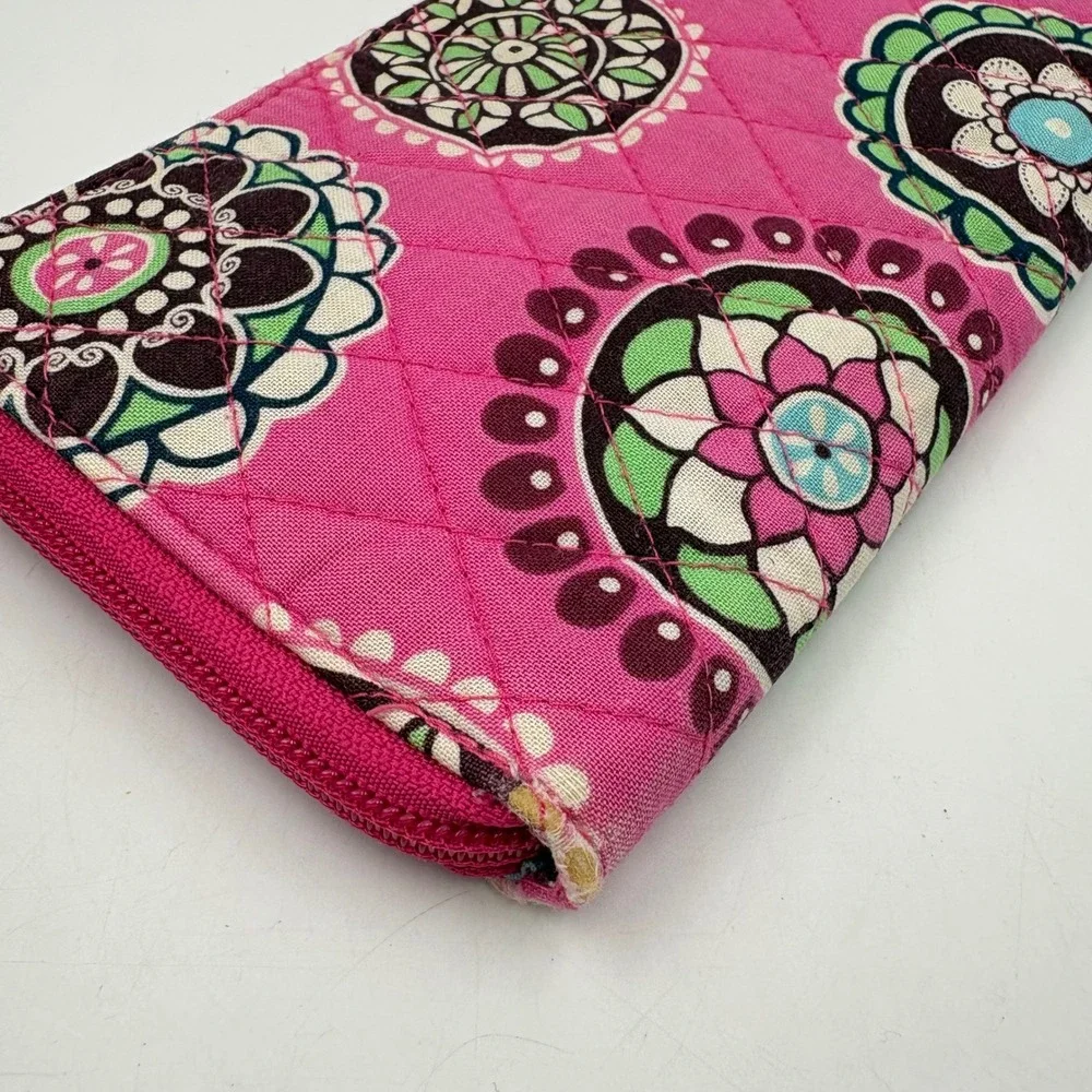 Vera Bradley Wristlet Wallet Womens OS Pink Good Plum Crazy Quilted Floral Zip